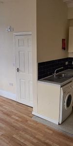 Dewsbury Road, Beeston - Photo 3