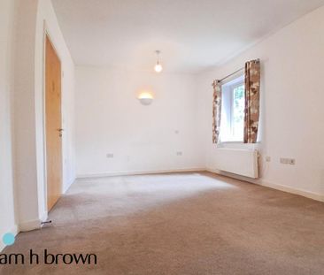 1 bedroom retirement property to rent - Photo 2