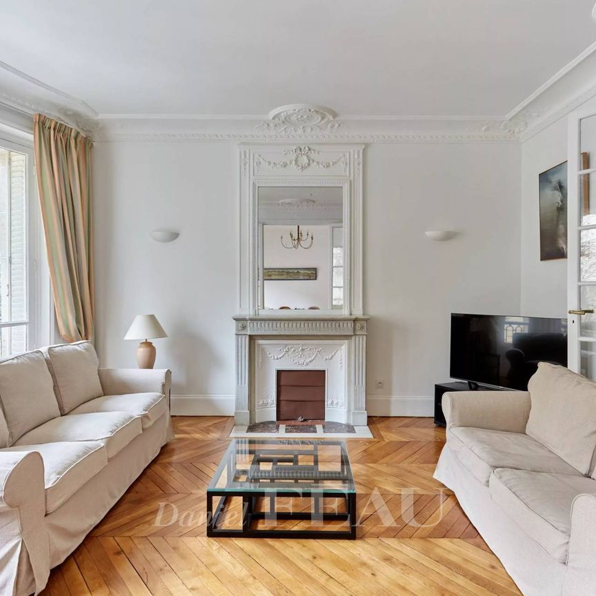 Location appartement, Paris 7ème (75007), 5 pièces, 110.81 m², ref 86440586 - Photo 1