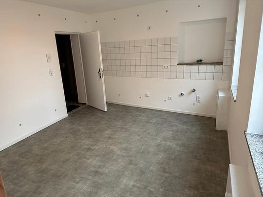 Idar, Büros, Nähstube, Friseur, Monteurswohnung, zu vermieten - Photo 1