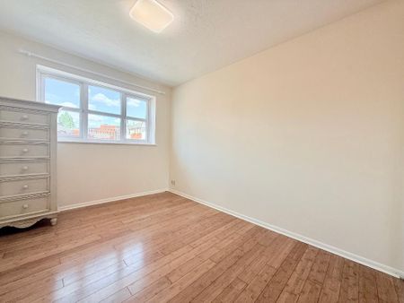 Anderson Close, Acton, London, W3 6YJ - Photo 2