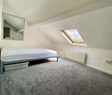 Room in a Shared House, Clarendon Park Road, LE2 - Photo 4