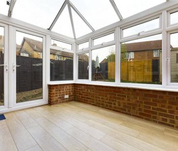 3 bedroom semi-detached house to rent - Photo 6