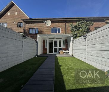 4 bedroom terraced house to rent - Photo 5
