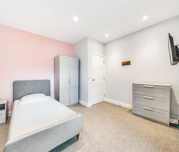 2 bedroom maisonette to rent - Photo 5