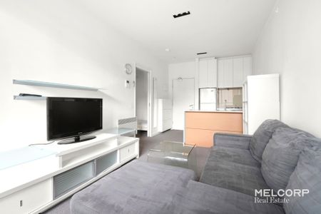 CITY LIVING TWO BEDROOMS AT MILANO - FURNISHED - Photo 2