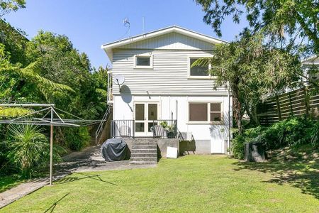 Lovely 2 bedroom home in Karori - Photo 5