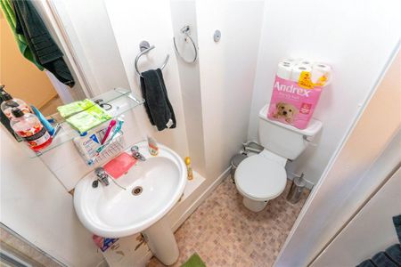 5 bedroom house to rent - Photo 4