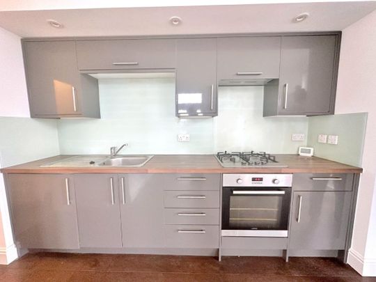 Buckhurst Road, Bexhill-on-Sea, East Sussex - Photo 1