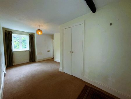 2 bedroom semi-detached house to rent - Photo 2