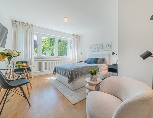 City-Residence: Schickes, neu möbliertes Apartment in bester Westendlage mit Lift - Foto 1