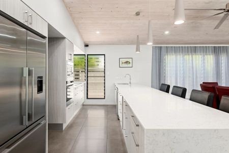 Fully Furnished with Self-Contained Flat, Walk to Beach - Photo 5