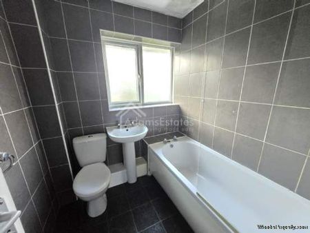 3 bedroom property to rent in Dewsbury - Photo 4