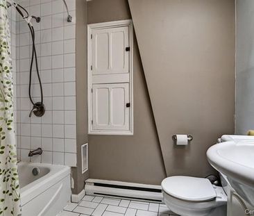 Beautifull/one of a kind 10 1/2 à saint-hyacinthe - Photo 2