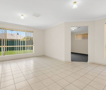 4 Bedroom family home in Blakeview - Photo 6