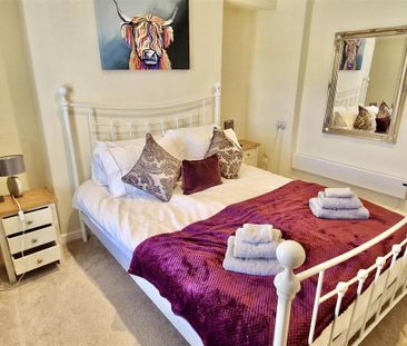 2 bedroom semi-detached house to rent - Photo 5