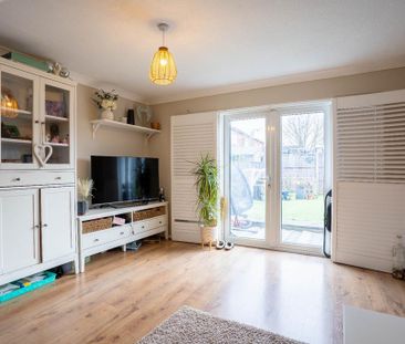 3 bedroom semi-detached house to rent - Photo 2