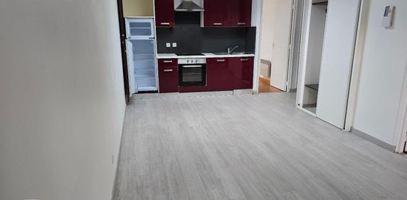 Location Appartement 3 pièces 43m² TEMPLEUVE EN PEVELE 59242 - Photo 2