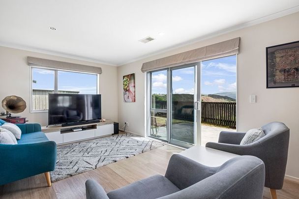 Stylish 4BR Family Haven - Grenada Village - Photo 1