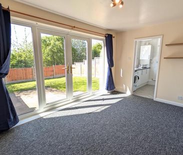 2 bedroom maisonette to rent - Photo 3