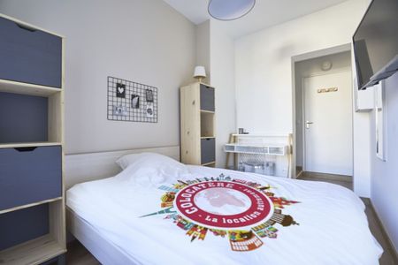 CONDORCET VE Roommate 5 Bedrooms at Reims - Photo 3