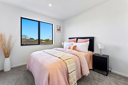 Modern Brand-New Townhouse – Prime Otahuhu Location - Photo 3