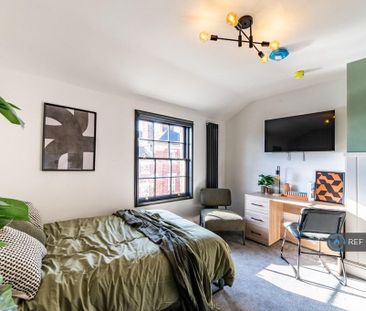 1 bedroom in a house share to rent - Photo 1