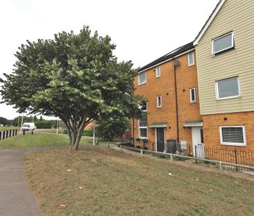 4 bedroom townhouse to rent - Photo 6