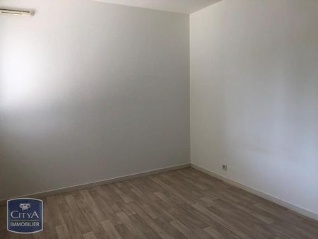 Location Appartement 2 pièces 54m² LAVAL 53000 - Photo 3