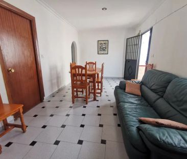 Alquiler de chalet adosado en Calle Timón - Photo 5