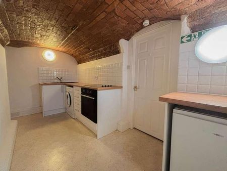 Station Road, Kenilworth, CV8 - Photo 2