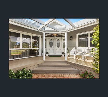 18 Clareville Crescent, Kallaroo, WA 6025 - Photo 4