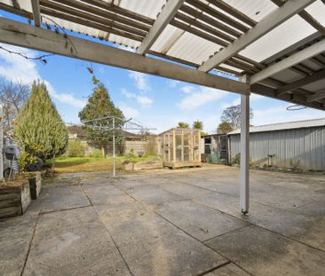 7 Kelvin Avenue, Sebastopol - Photo 4