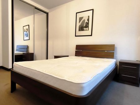 1 Bed Flat, Bridges Court Road, SW11 - Photo 4