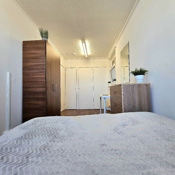 Room in a Shared Flat, Brodick House, E3 - Photo 1