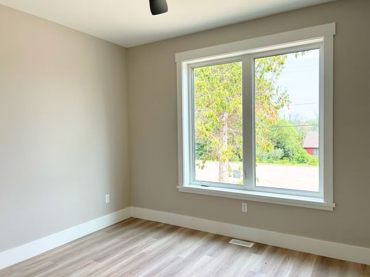 For Lease - 242 SOUTH RANKIN Street Unit# 1, Saugeen Shores, Ontario - Photo 1