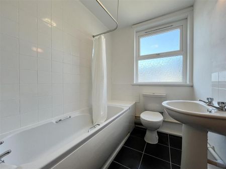 1 bedroom terraced house to rent - Photo 4