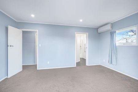 Five Bedroom Home Near Waikato Hospital - Photo 4