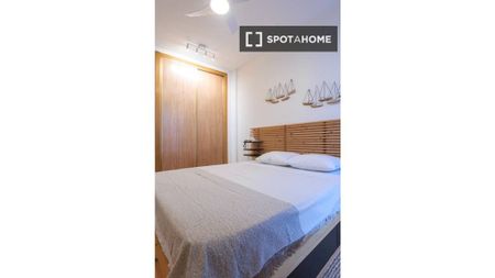 4 room luxury Flat for rent in El Campello, Spain - Photo 3