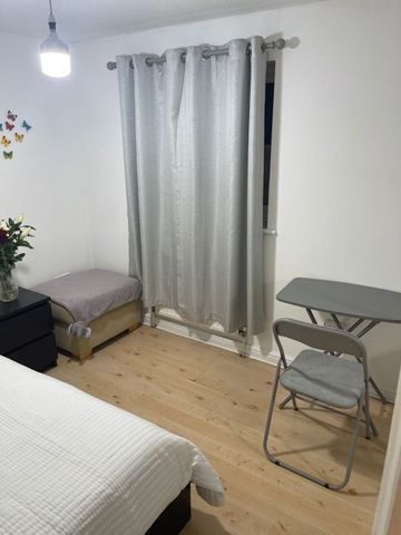 Room in a Shared House, Jasmine Close, IG1 - Photo 2