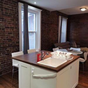 2 CH - 1 SDB - Montréal - $1,995 /mo - Photo 2