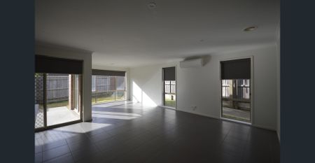 ADDISON REAL ESTATE - Photo 2