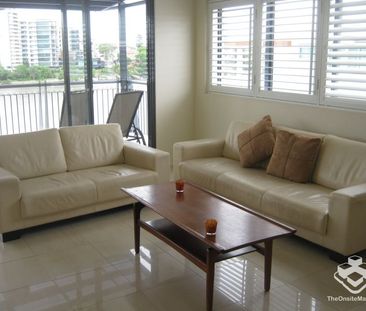 Riverfront Magnificent Spacious Unfurnished 3 BR + Apartment - Photo 1