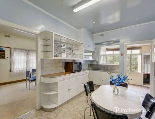 Stunning Family Home in Balwyn - Photo 1