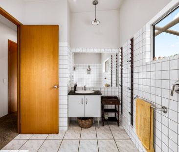 Light-Filled Beachside Home with Effortless Coastal Charm! - Photo 4