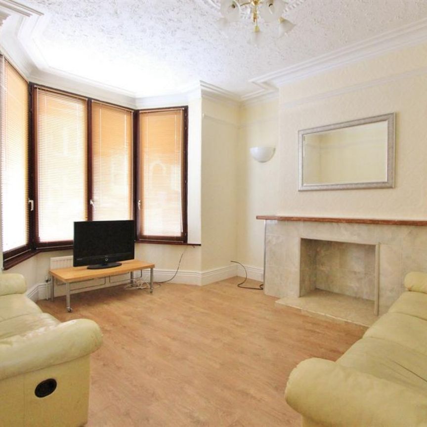 4 bedroom House To Let - Photo 1