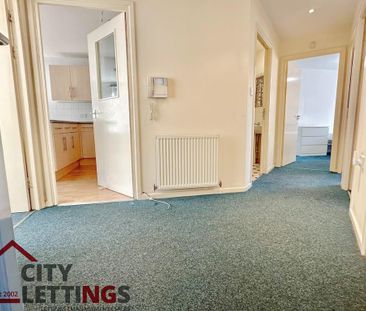 4 bedroom flat to rent - Photo 6