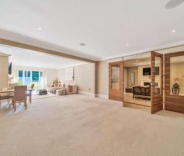 The Villiers, Gower Road, Weybridge, Weybridge, Surrey, KT13 - Photo 2