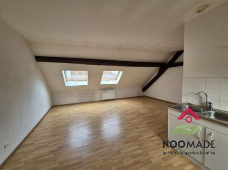 F3 mansardé 2e étage - DIEBLING - Photo 3