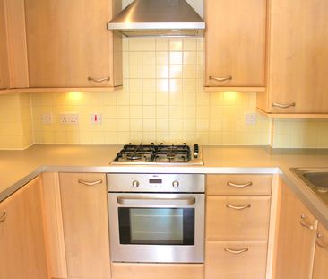 Chaucer Court, East Reach, Taunton - Photo 4